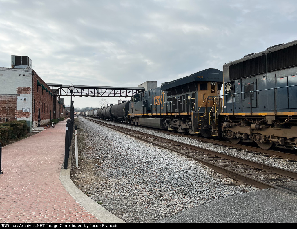 CSX 3352